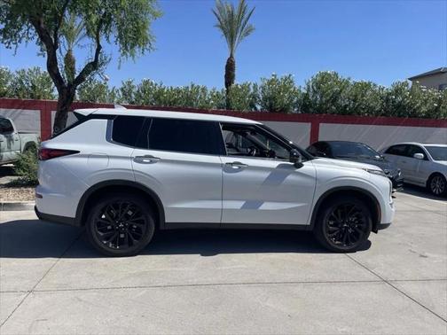 2024 Mitsubishi Outlander SE Black Edition S-AWC