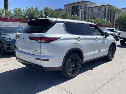 2024 Mitsubishi Outlander SE Black Edition S-AWC