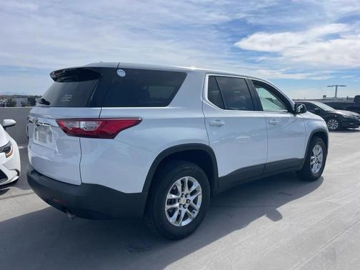 2021 Chevrolet Traverse LS