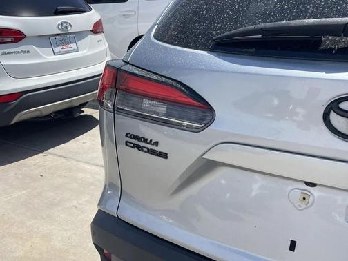 2022 Toyota Corolla Cross XLE