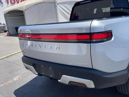 2023 Rivian R1T Adventure Quad Motor Large Pack