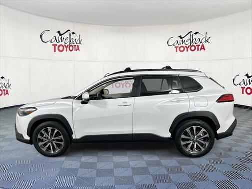 2024 Toyota Corolla Cross XLE