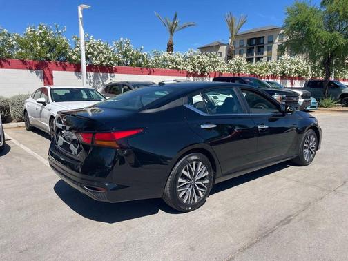 Super Black 2025 Nissan Altima 2.5 SV