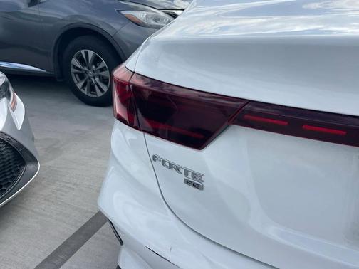 2022 Kia Forte FE