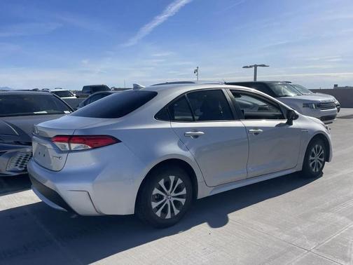 2021 Toyota Corolla Hybrid LE