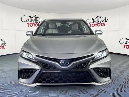 2024 Toyota Camry Hybrid SE