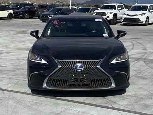 2021 Lexus ES 300h Base