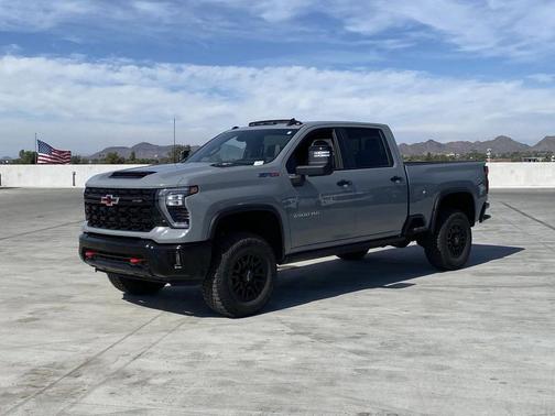 2025 Chevrolet Silverado 2500 4WD Crew Cab Standard Bed ZR2