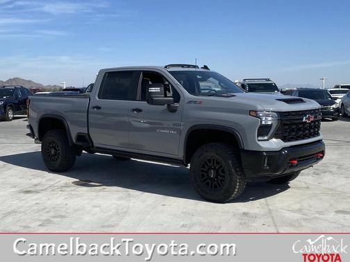 2025 Chevrolet Silverado 2500 4WD Crew Cab Standard Bed ZR2