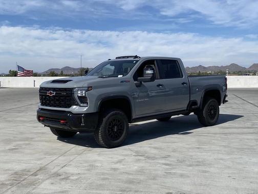 2025 Chevrolet Silverado 2500 4WD Crew Cab Standard Bed ZR2