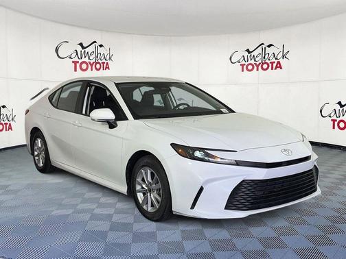 Ice Cap 2025 Toyota Camry LE