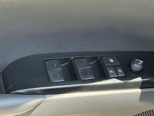 Ice Cap 2025 Toyota Camry LE