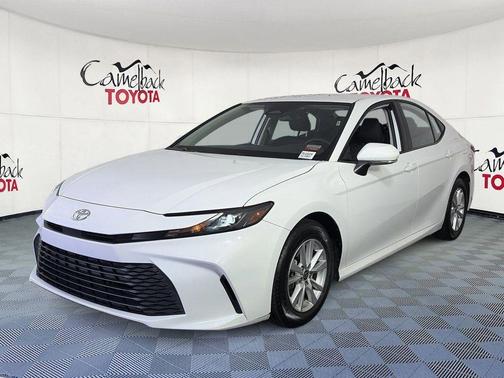 Ice Cap 2025 Toyota Camry LE