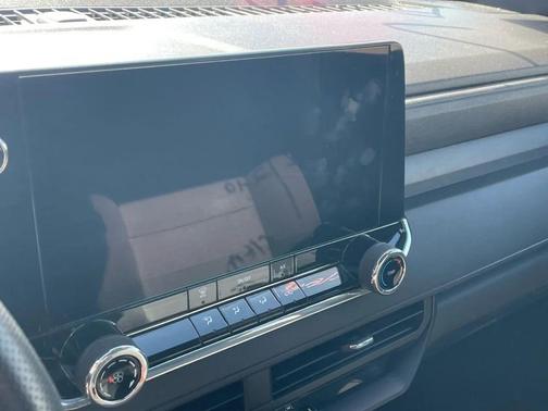 2024 Chevrolet Colorado WT