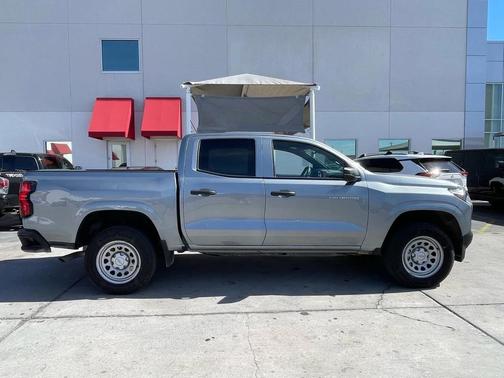 2024 Chevrolet Colorado WT