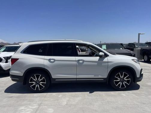 2019 Honda Pilot Touring 8-Passenger
