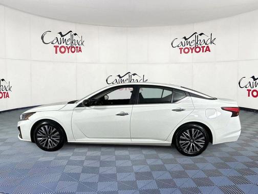 Glacier White 2025 Nissan Altima 2.5 SV