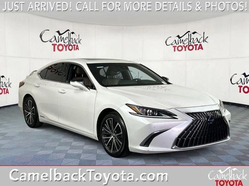 Eminent White Pearl 2022 Lexus ES 300h Base