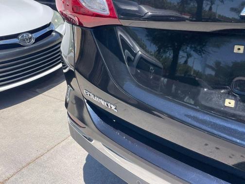 Midnight Blue Metallic 2021 Chevrolet Equinox 1LT