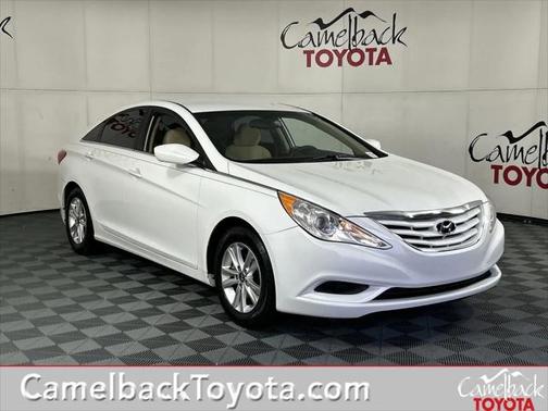 2013 Hyundai SONATA GLS