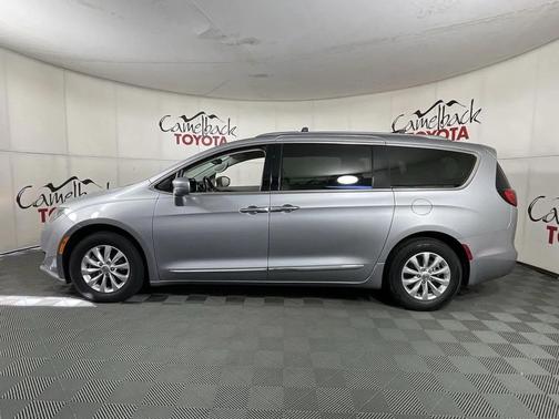 2018 Chrysler Pacifica Touring-L