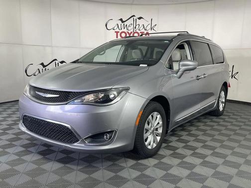 2018 Chrysler Pacifica Touring-L