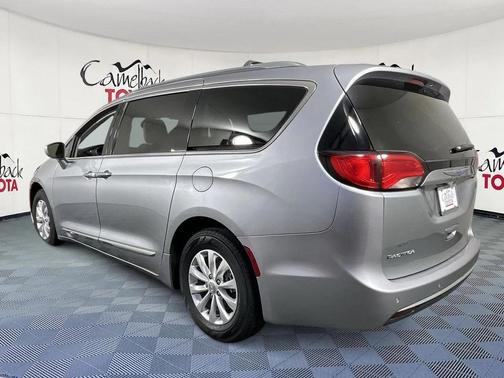 2018 Chrysler Pacifica Touring-L