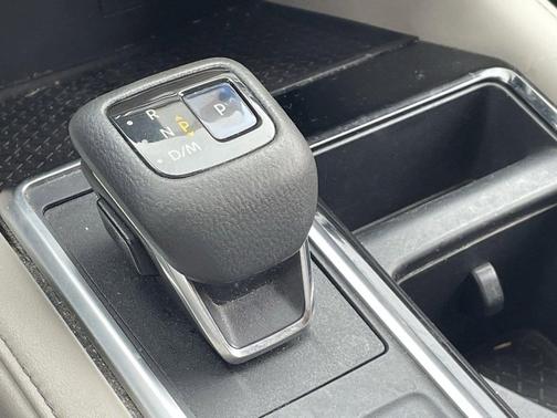 2022 Nissan Pathfinder SV 2WD