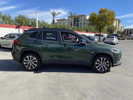 2025 Toyota Corolla Cross XLE