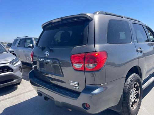 2013 Toyota Sequoia SR5