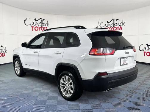 2022 Jeep Cherokee Latitude Lux