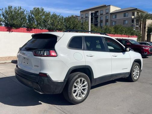 2022 Jeep Cherokee Latitude Lux