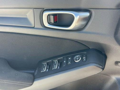 Platinum White Pearl 2025 Honda Civic Sport