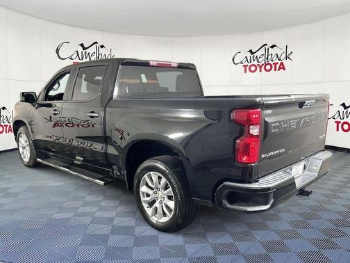 Black 2022 Chevrolet Silverado 1500 Custom