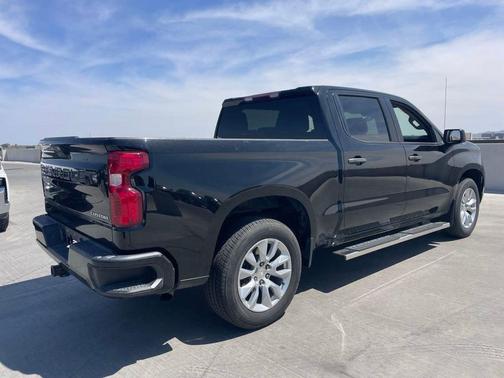 Black 2022 Chevrolet Silverado 1500 Custom