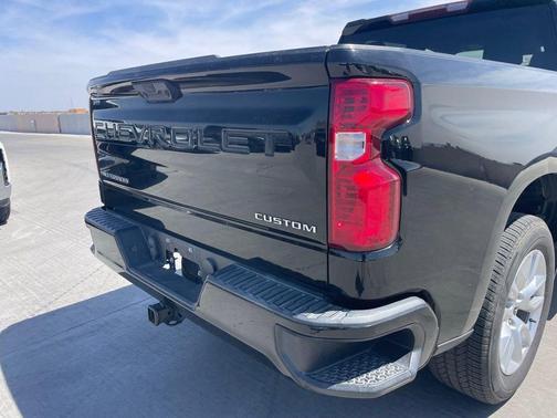 Black 2022 Chevrolet Silverado 1500 Custom