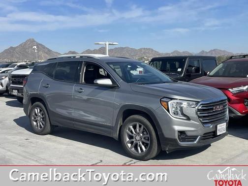 2024 GMC Terrain SLT