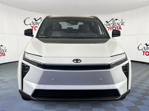 Wind Chill Pearl 2026 Toyota bZ XLE Plus