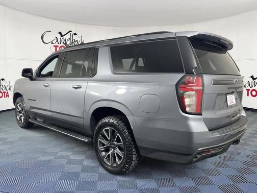 2022 Chevrolet Suburban 4WD Z71