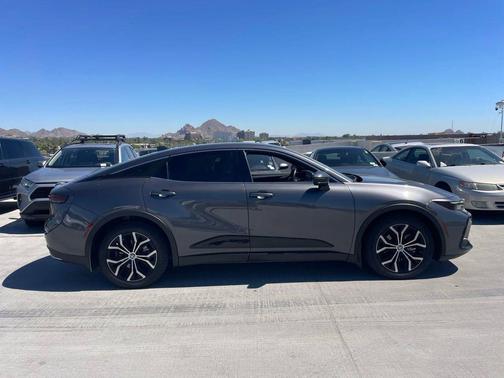 Magnetic Gray Metallic 2024 Toyota Crown Limited