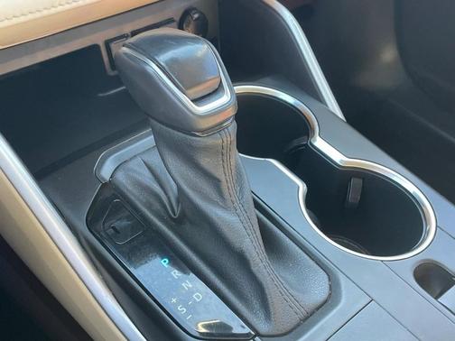 2020 Toyota Highlander Hybrid XLE