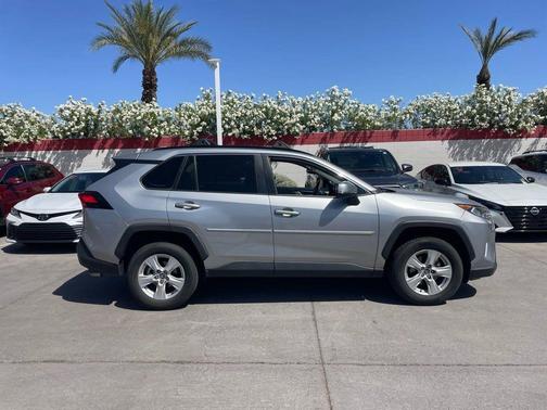 Silver Sky Metallic 2020 Toyota RAV4 XLE