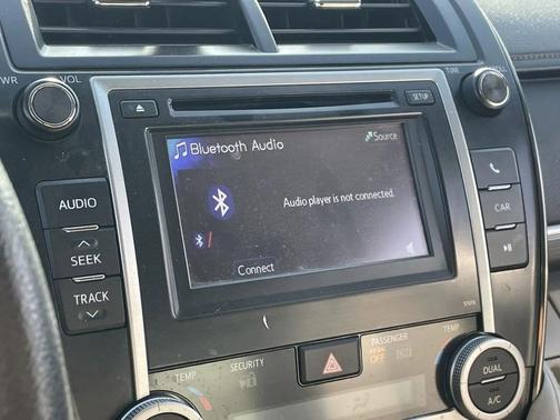 2013 Toyota Camry Hybrid LE