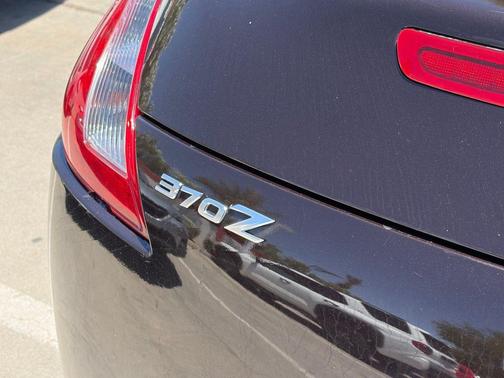 Black Cherry Metallic 2014 Nissan 370Z Touring
