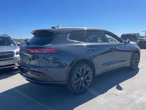 2025 Toyota Crown Signia Limited