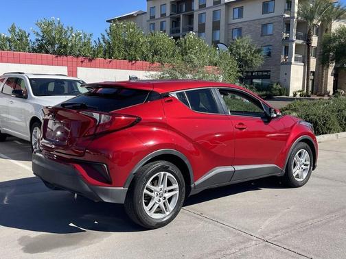 2020 Toyota C-HR LE