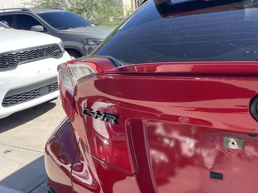 2020 Toyota C-HR LE