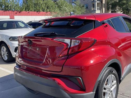 2020 Toyota C-HR LE