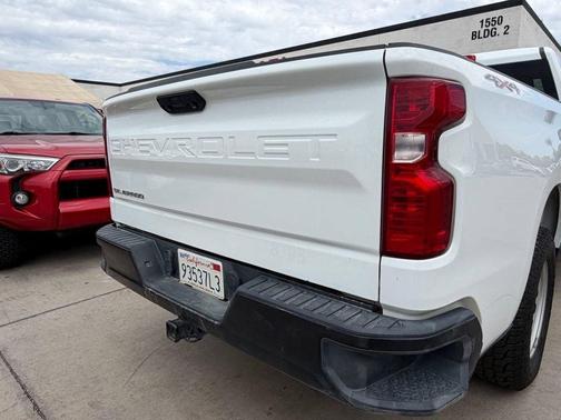 Summit White 2022 Chevrolet Silverado 1500 WT