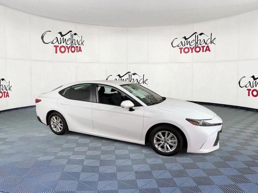 Ice Cap 2025 Toyota Camry LE